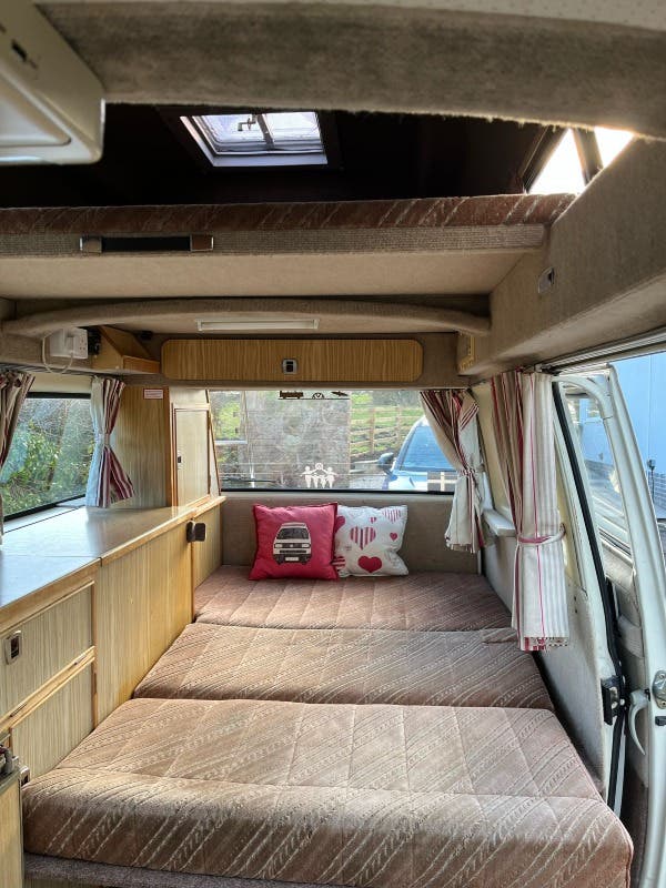 Charlie – VW T25 1.9L petrol - High-Top Auto Sleeper Campervan